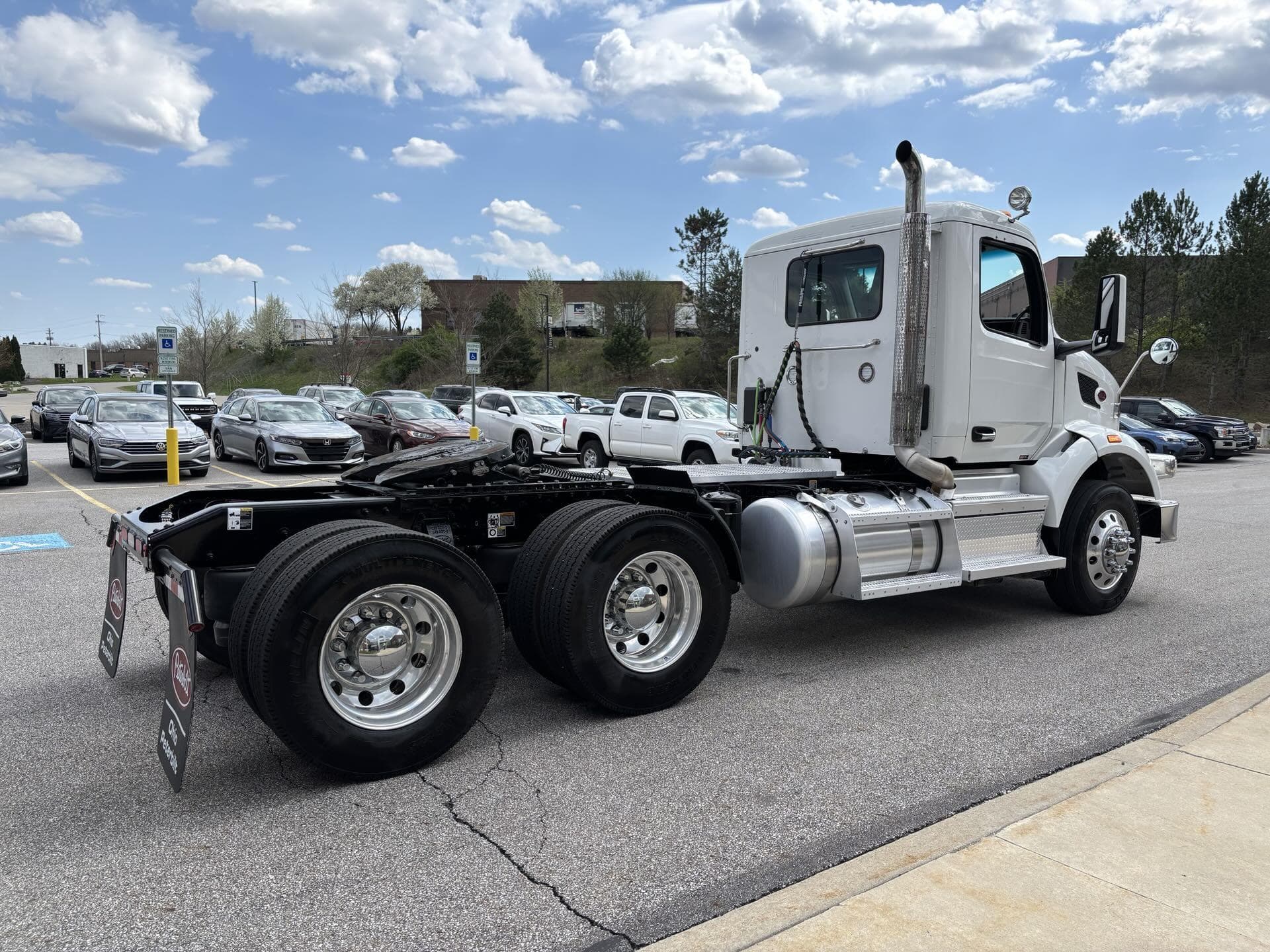 2025 Peterbilt 567 — photo 4