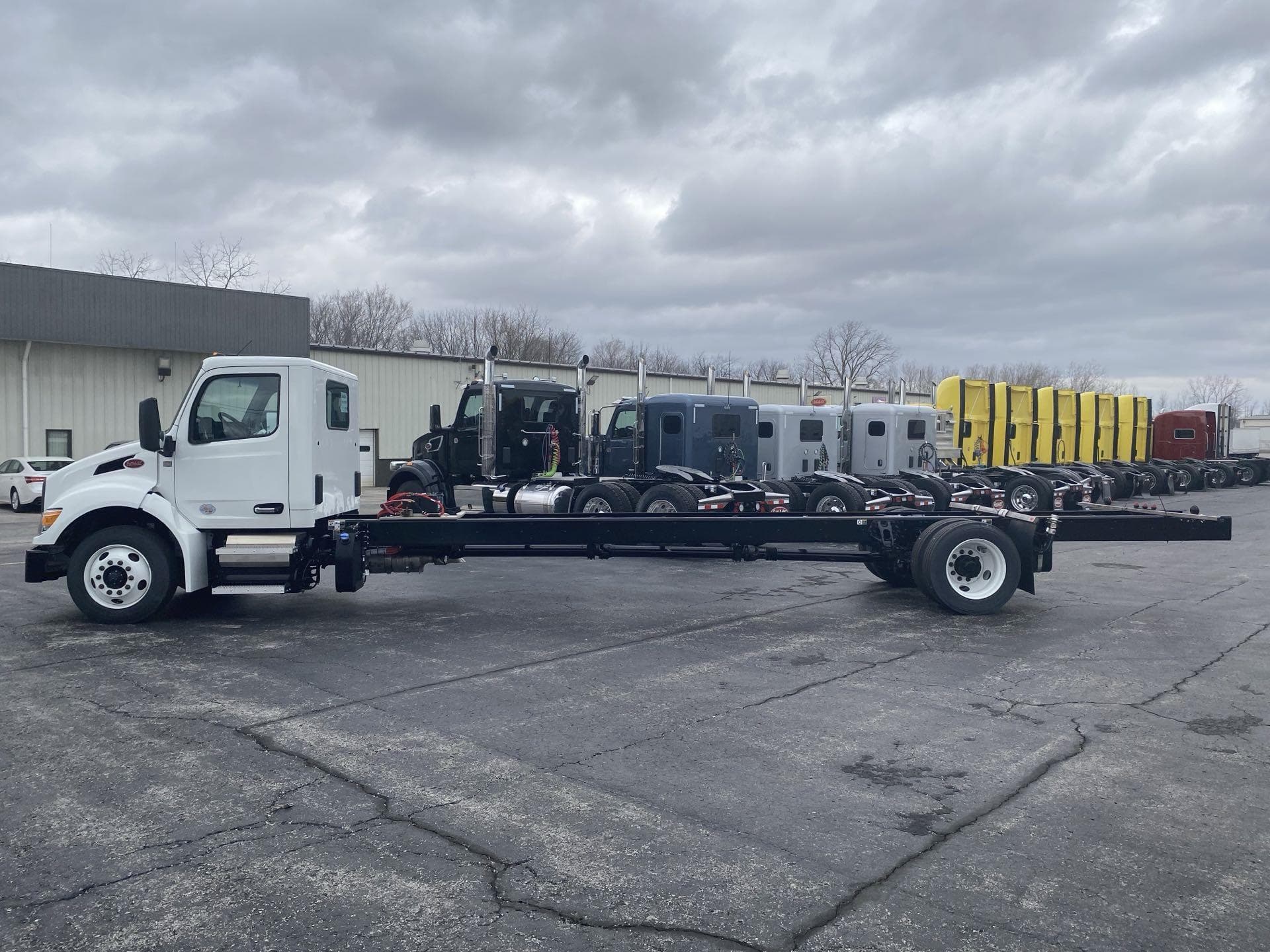 2024 Peterbilt — photo 4