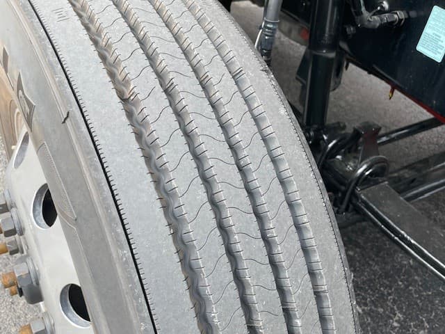 2021 Peterbilt 579 — photo 9