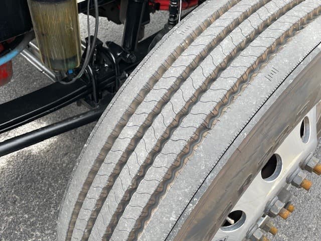 2021 Peterbilt 579 — photo 9