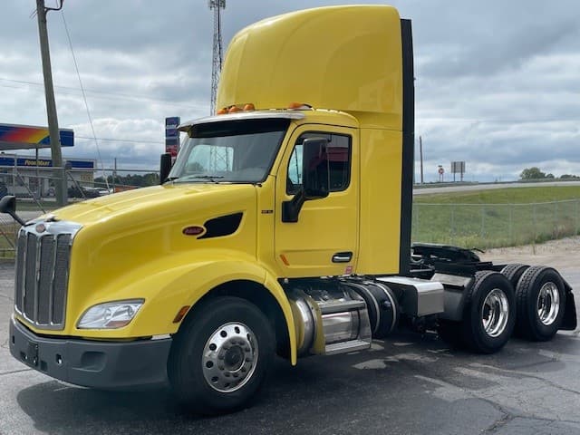2021 Peterbilt 579 — photo 3