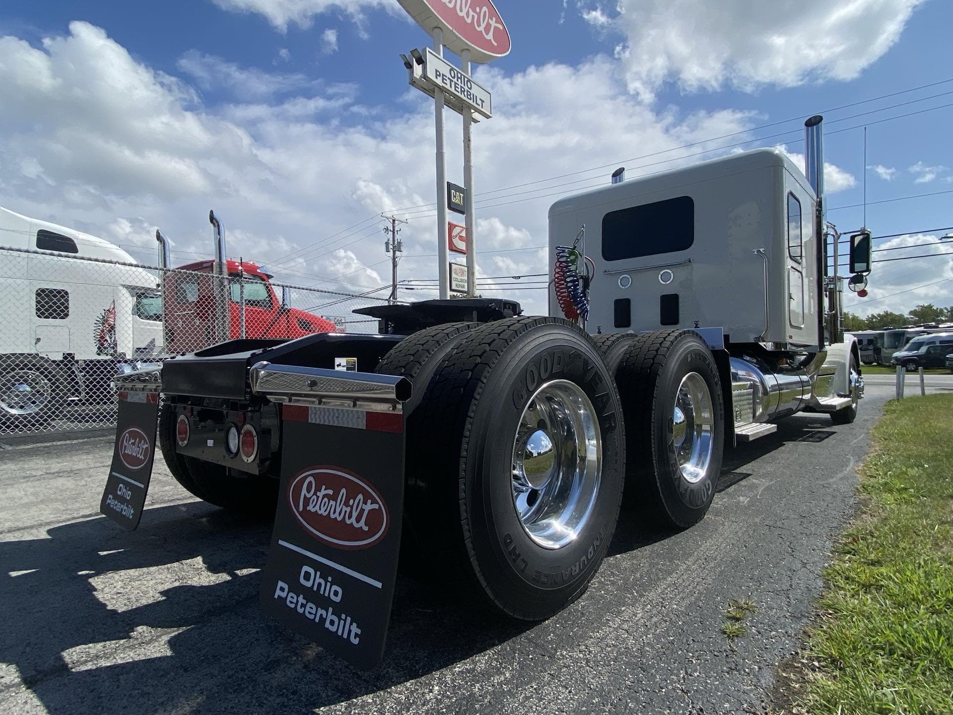 2026 Peterbilt 589 — photo 5