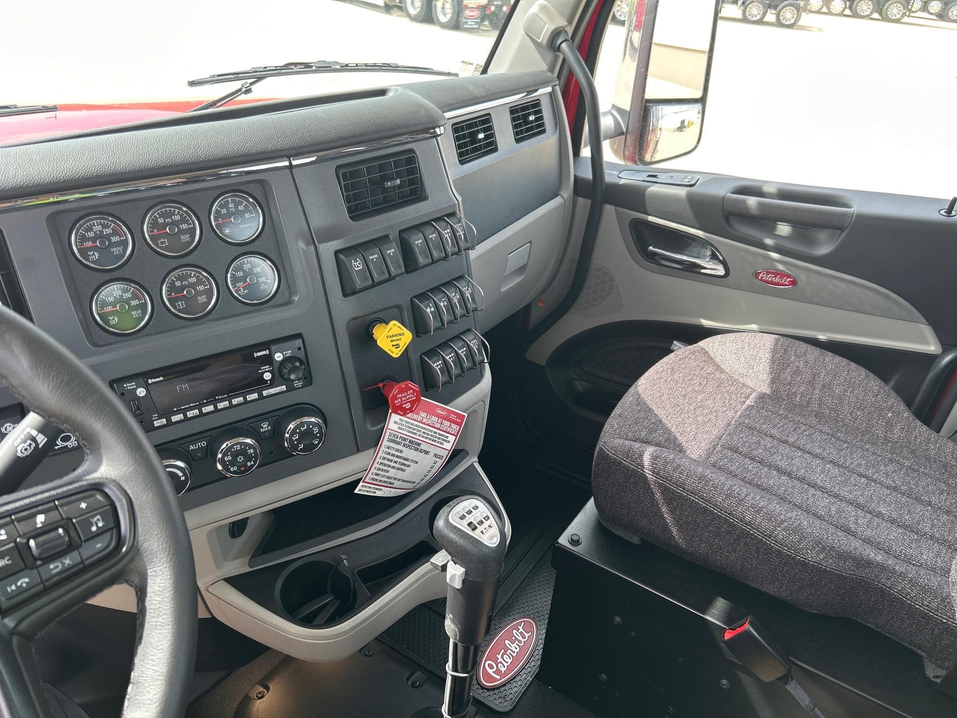 2026 Peterbilt 567 — photo 11