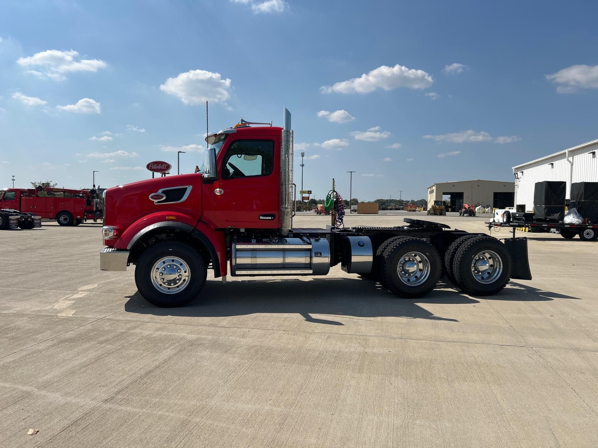 2026 Peterbilt 567 — photo 3