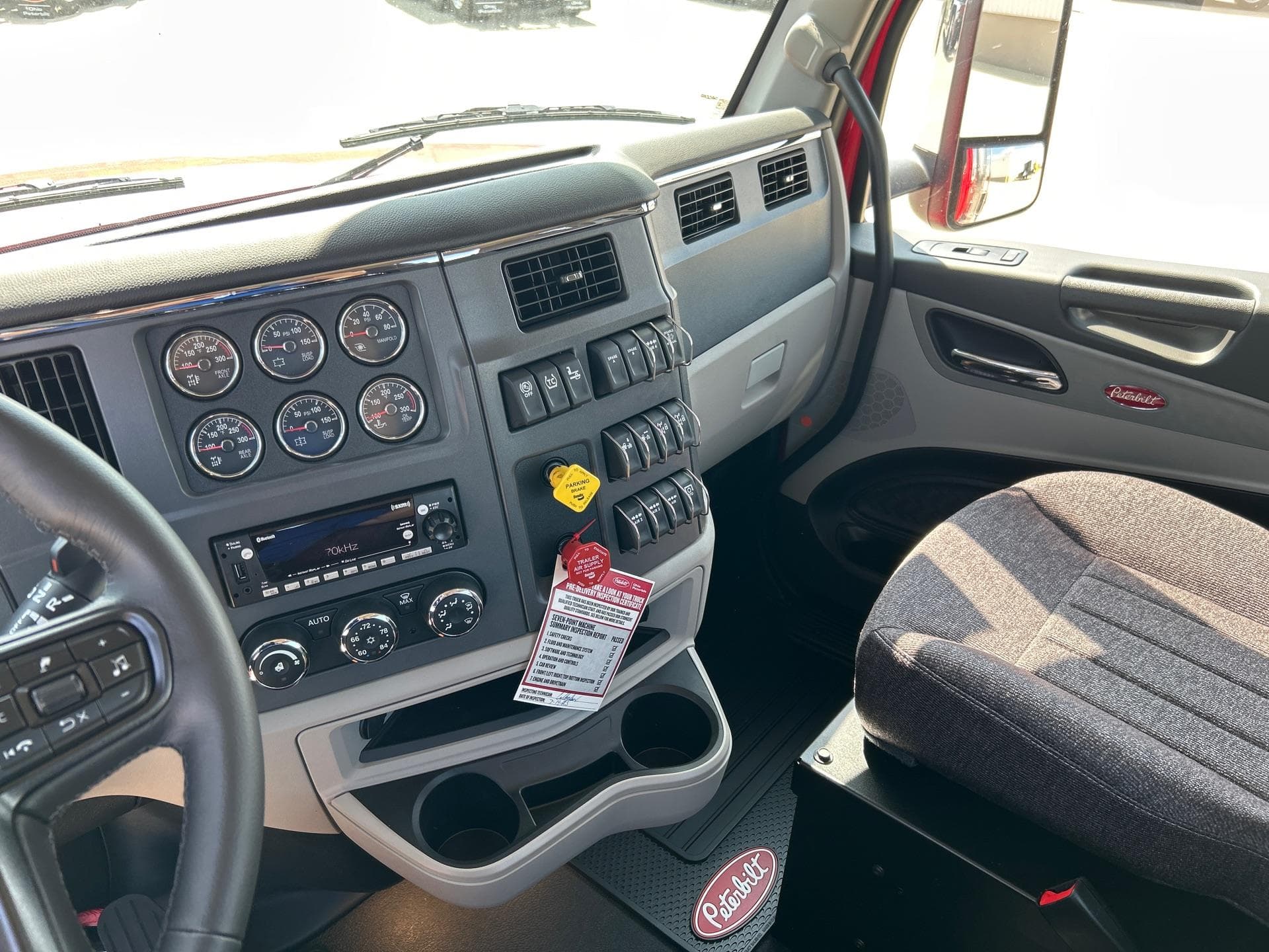 2026 Peterbilt 567 — photo 11