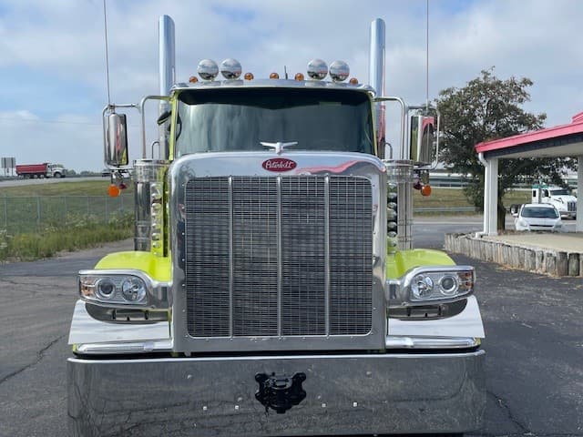 2026 Peterbilt 589 — photo 3