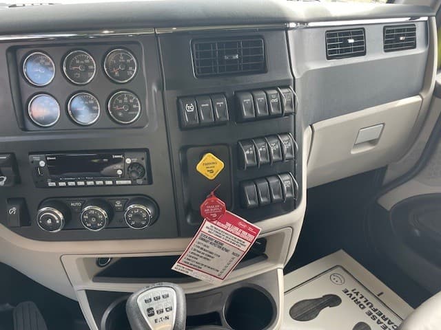 2026 Peterbilt 589 — photo 11