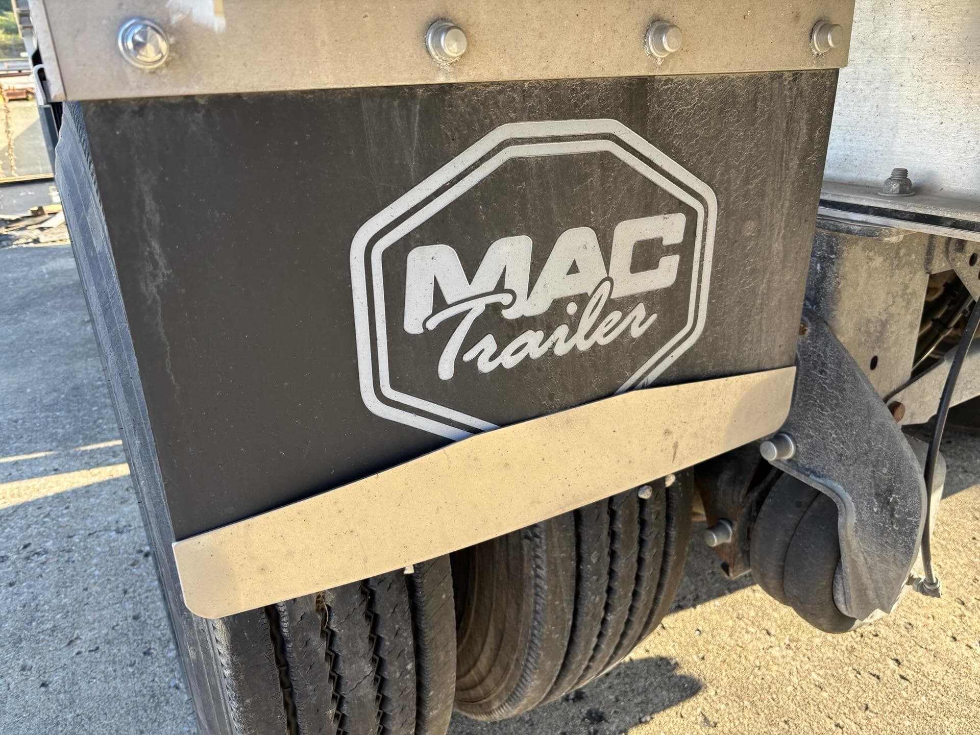 2023 MAC Trailer — photo 5
