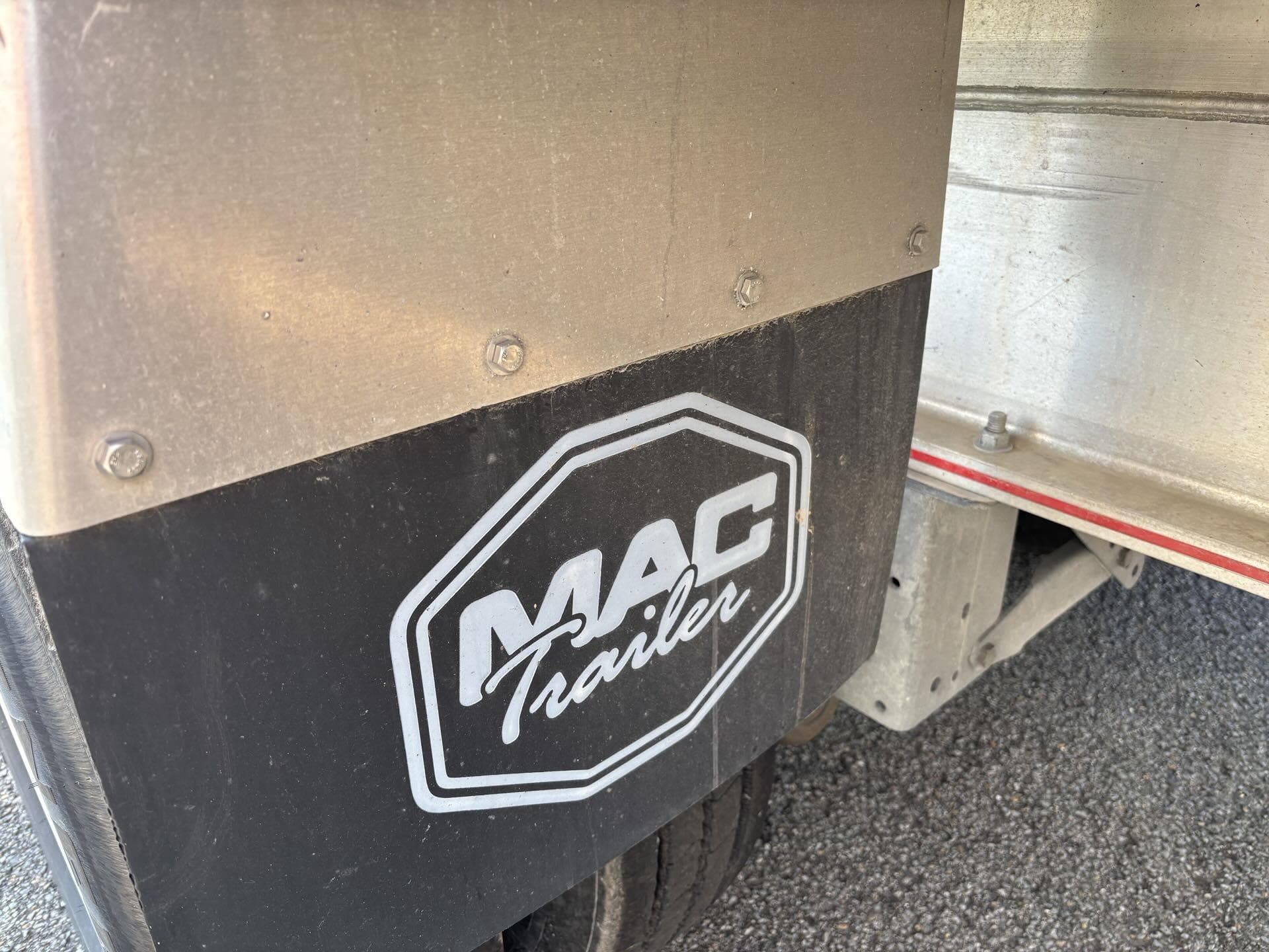 2023 MAC Trailer — photo 10