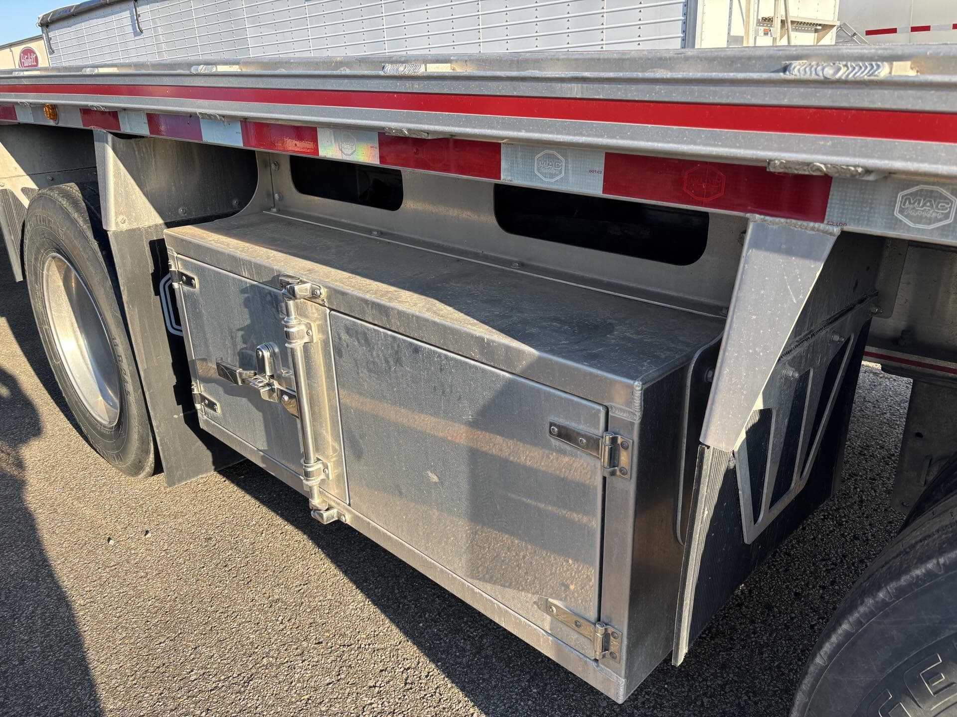 2023 MAC Trailer — photo 11