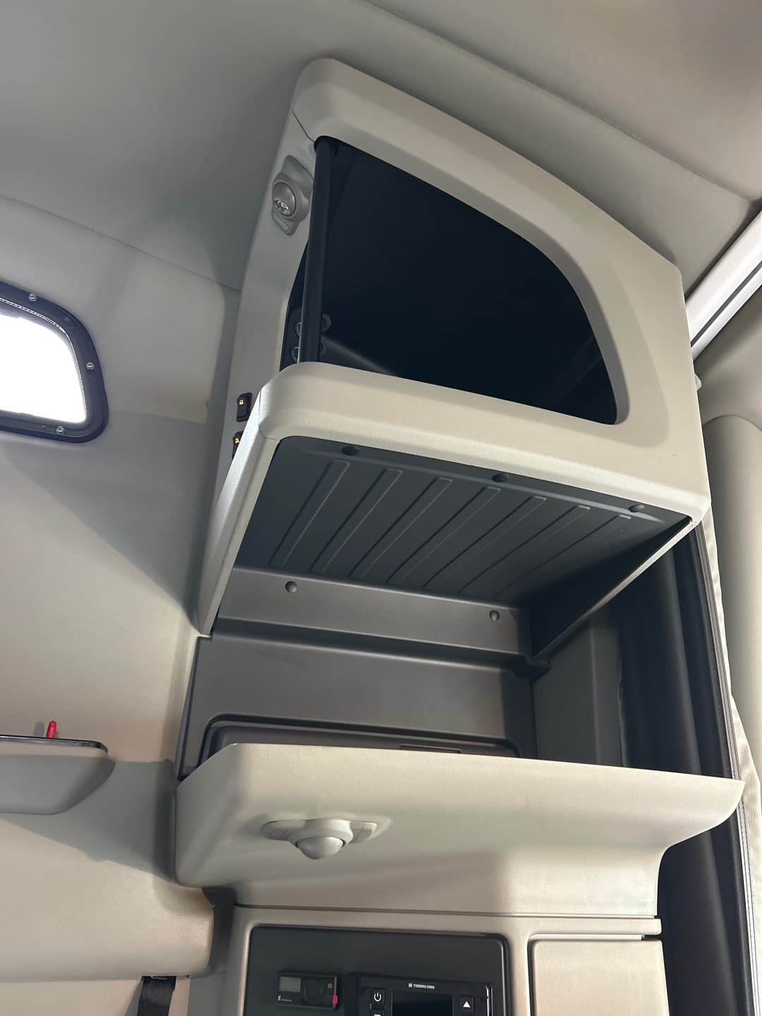 2026 Peterbilt 579 — photo 21