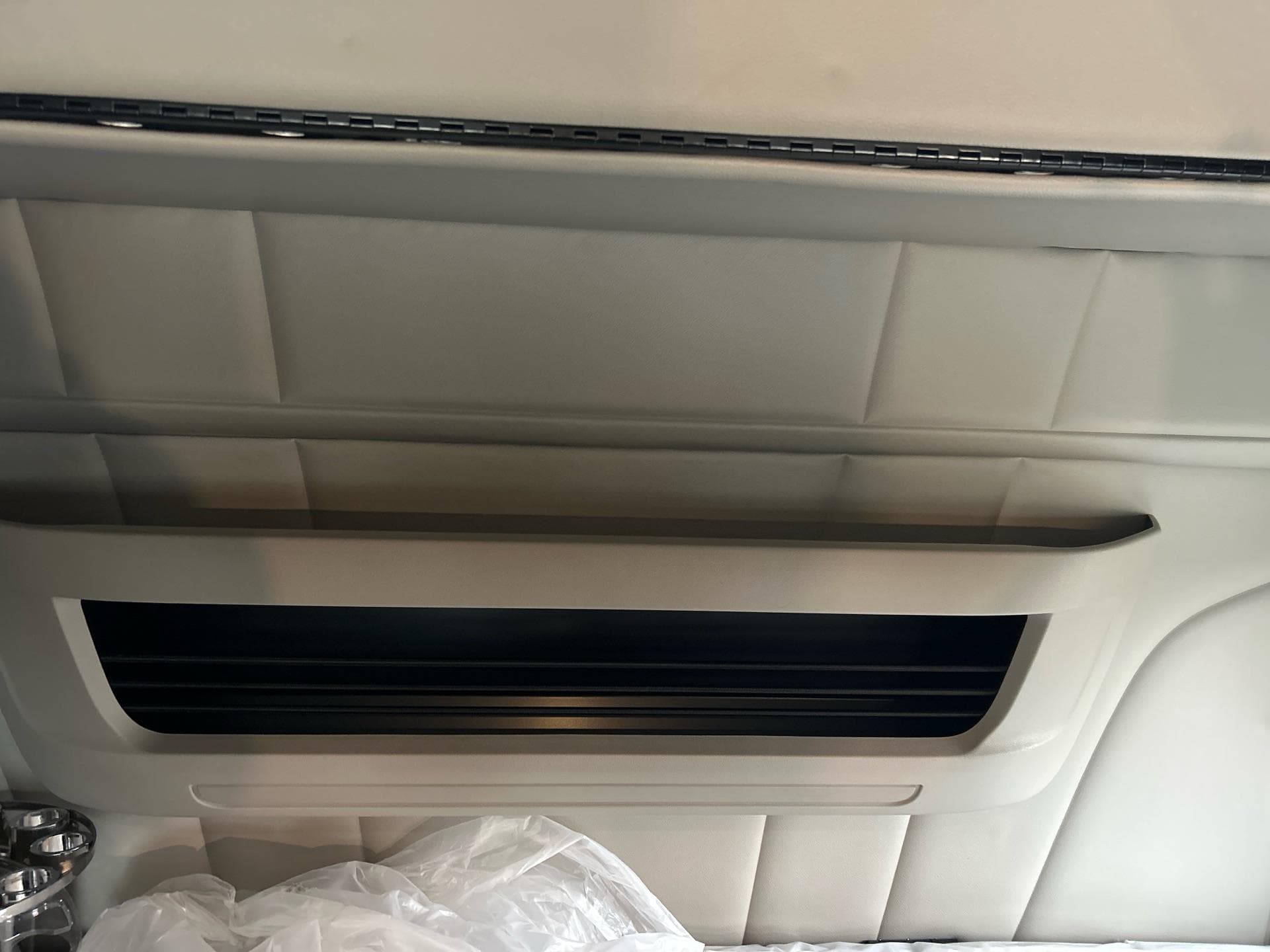 2026 Peterbilt 579 — photo 22