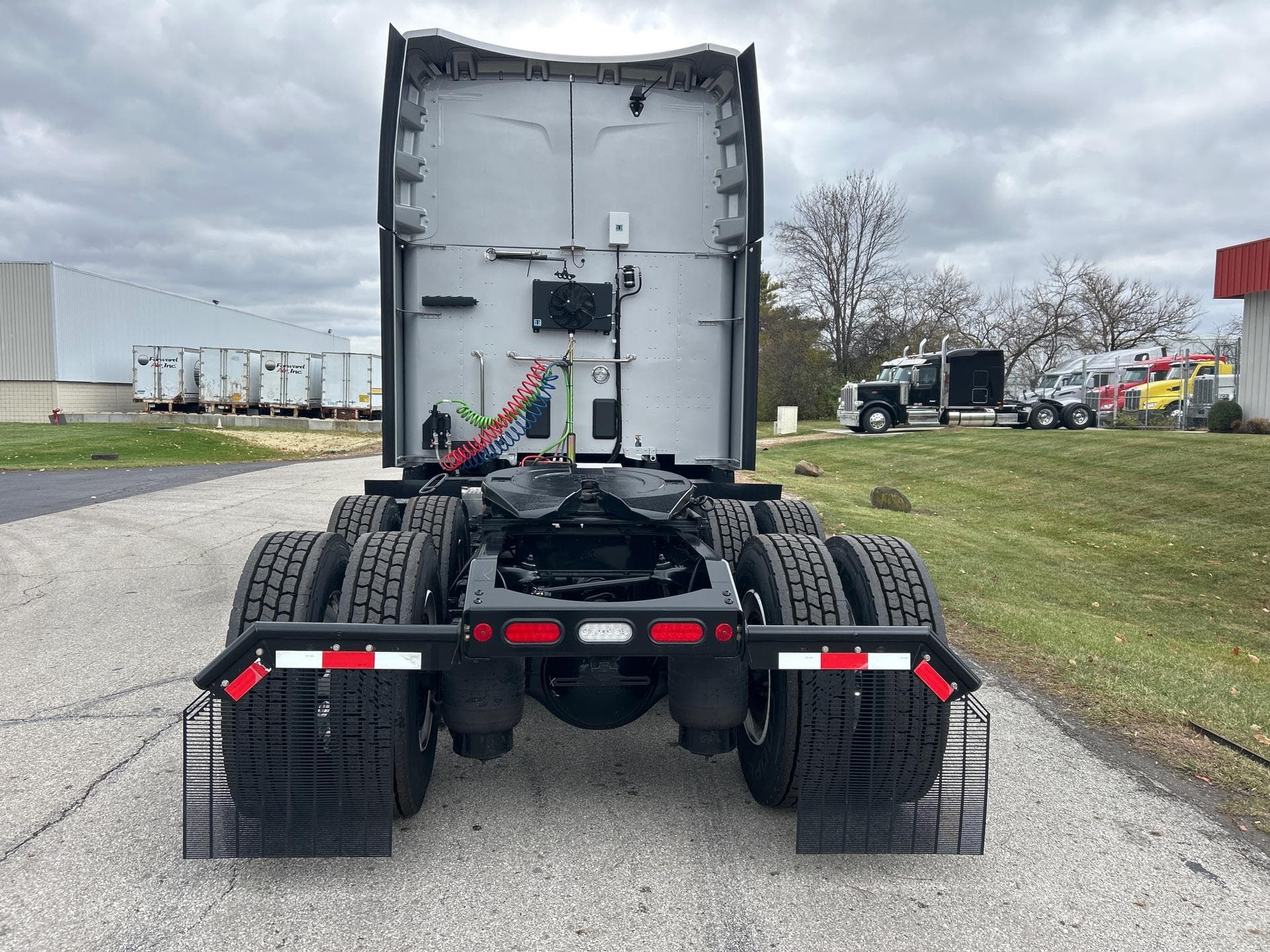2026 Peterbilt 579 — photo 6