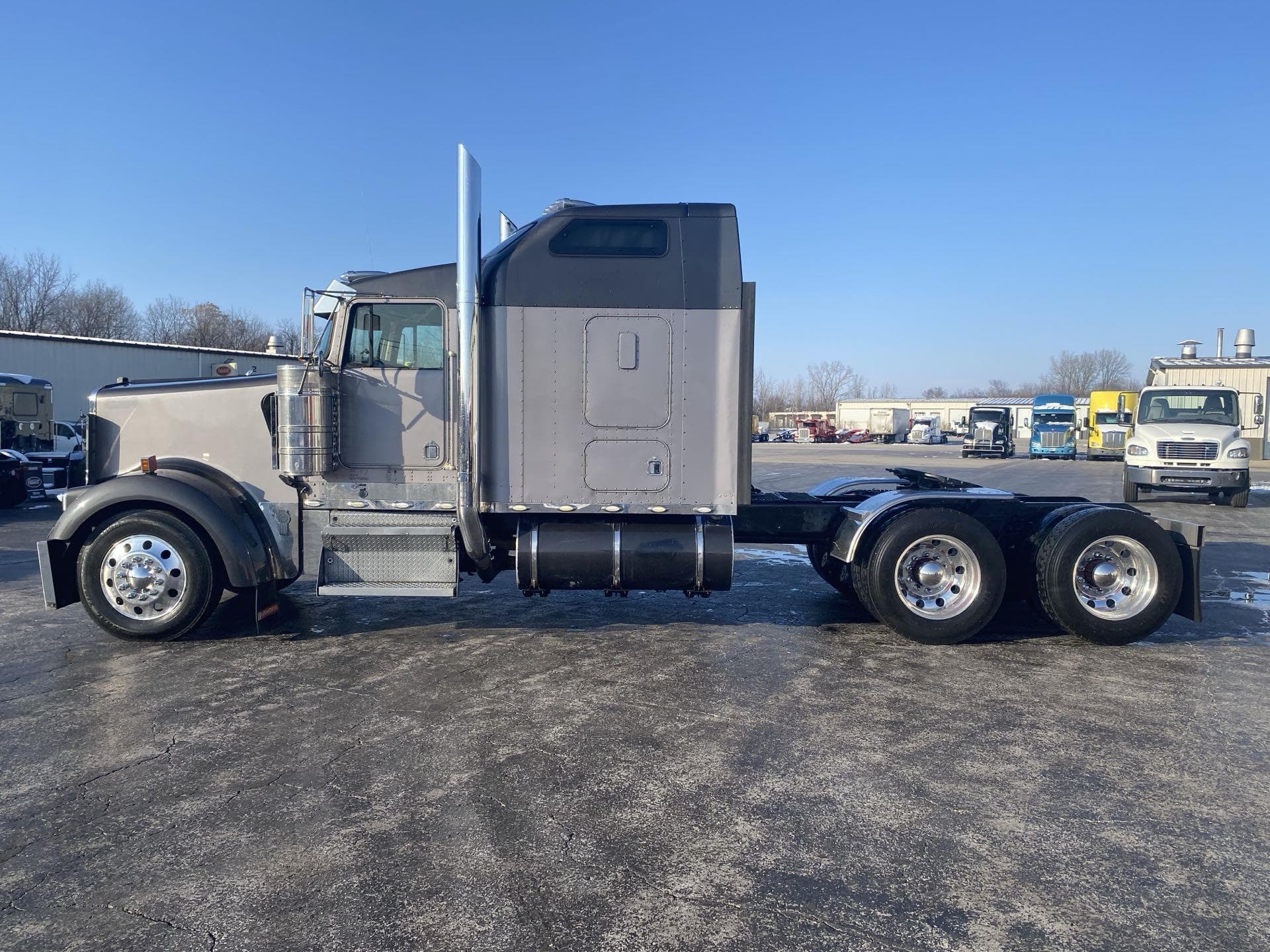 2000 Kenworth W900 — photo 4