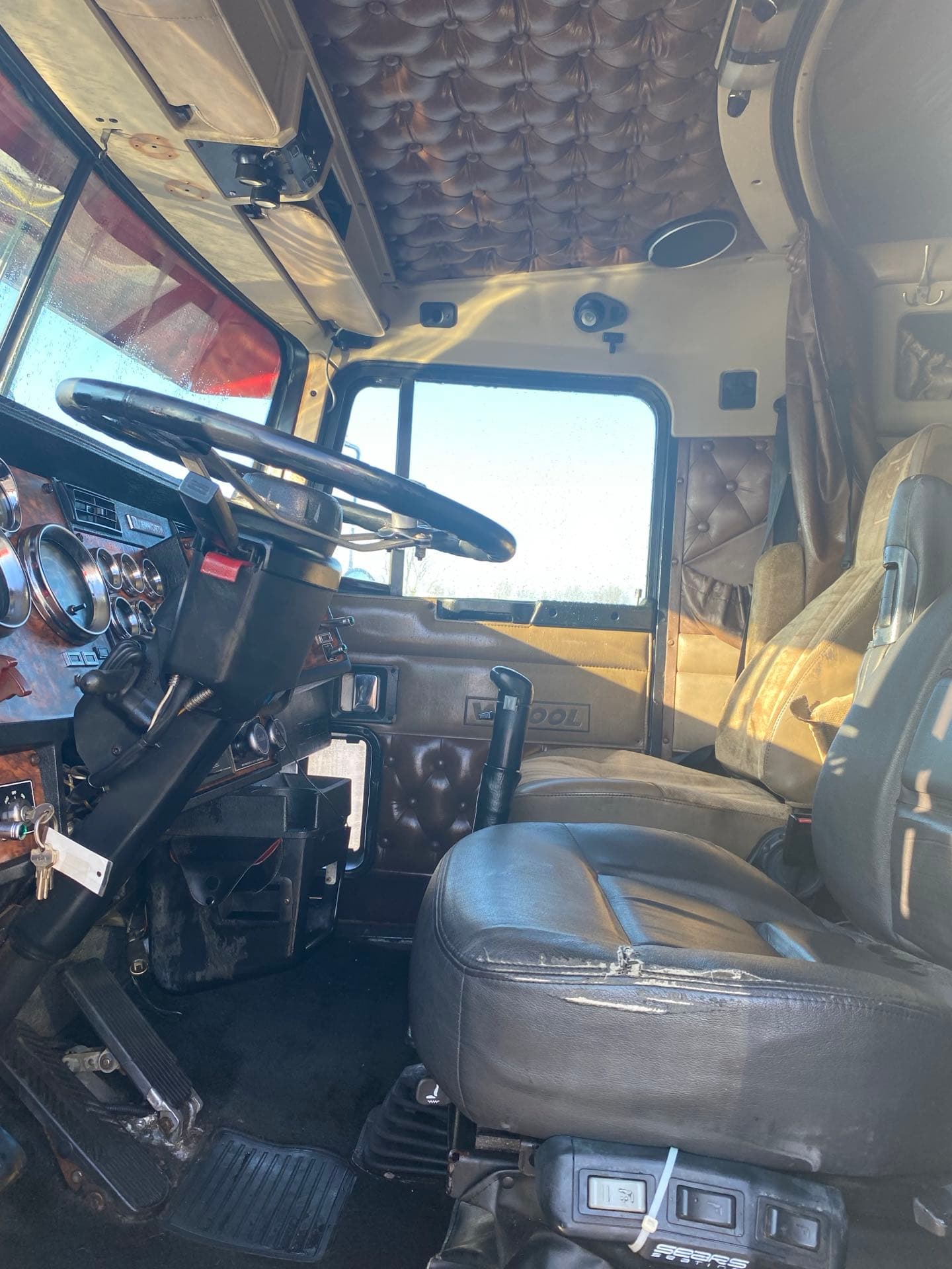 2000 Kenworth W900 — photo 8