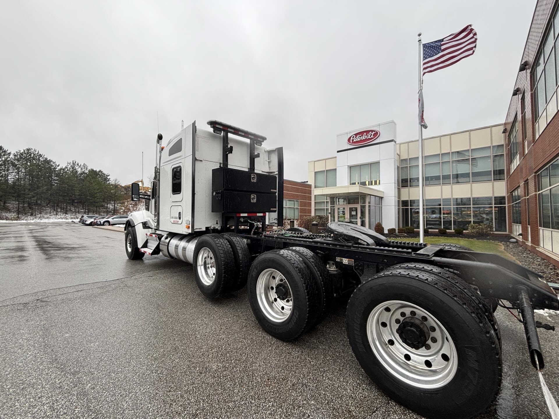 2024 Kenworth W990 — photo 8