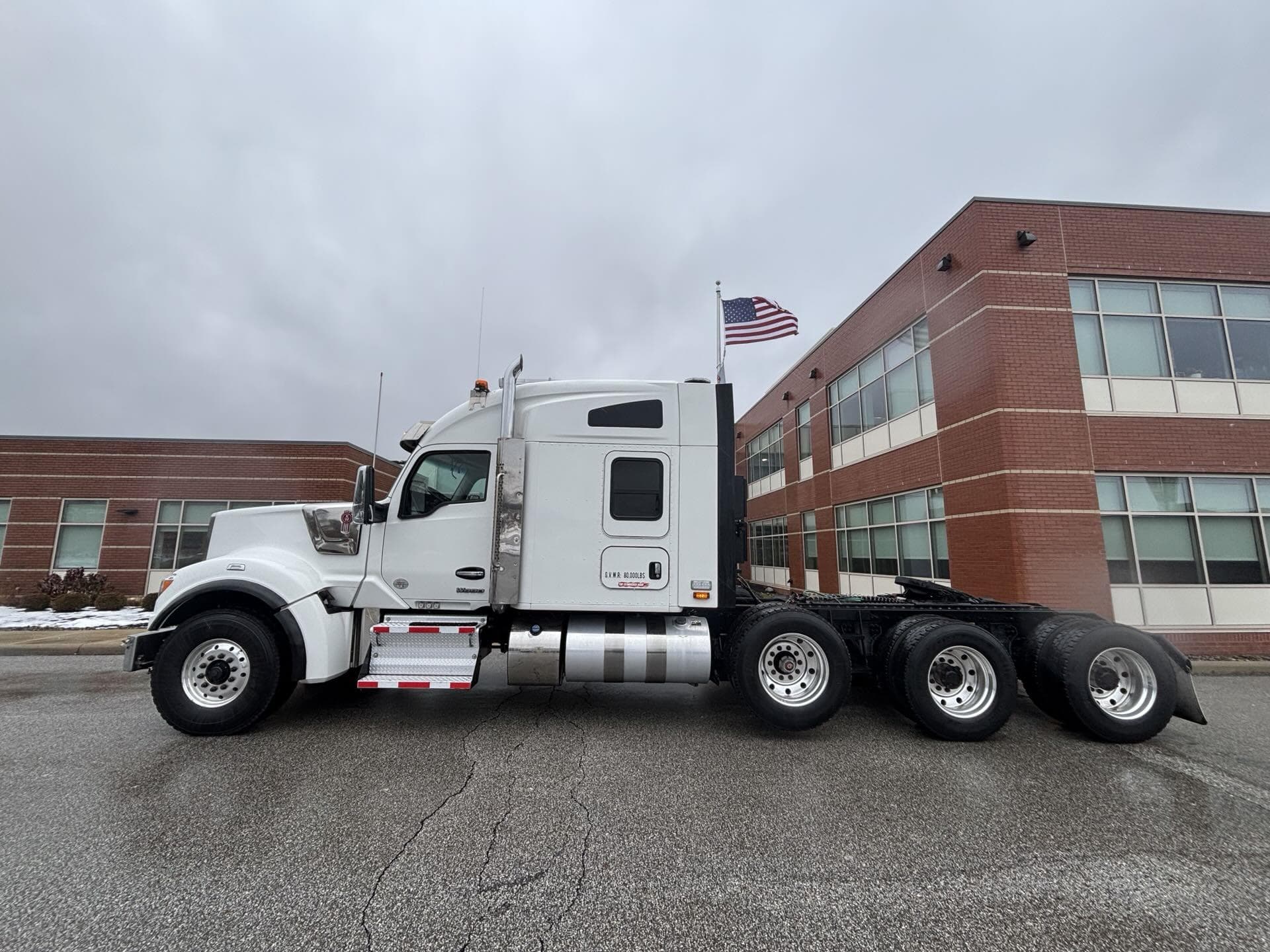 2024 Kenworth W990 — photo 2