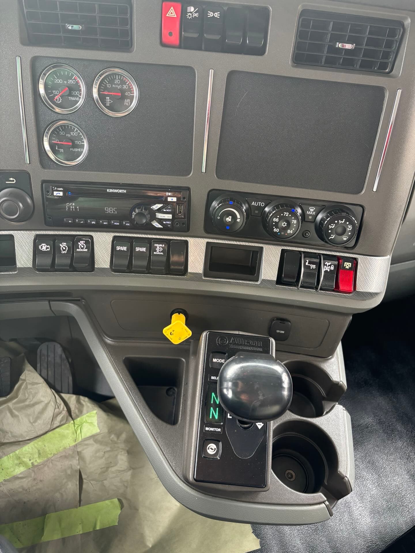 2019 Kenworth T880 — photo 8