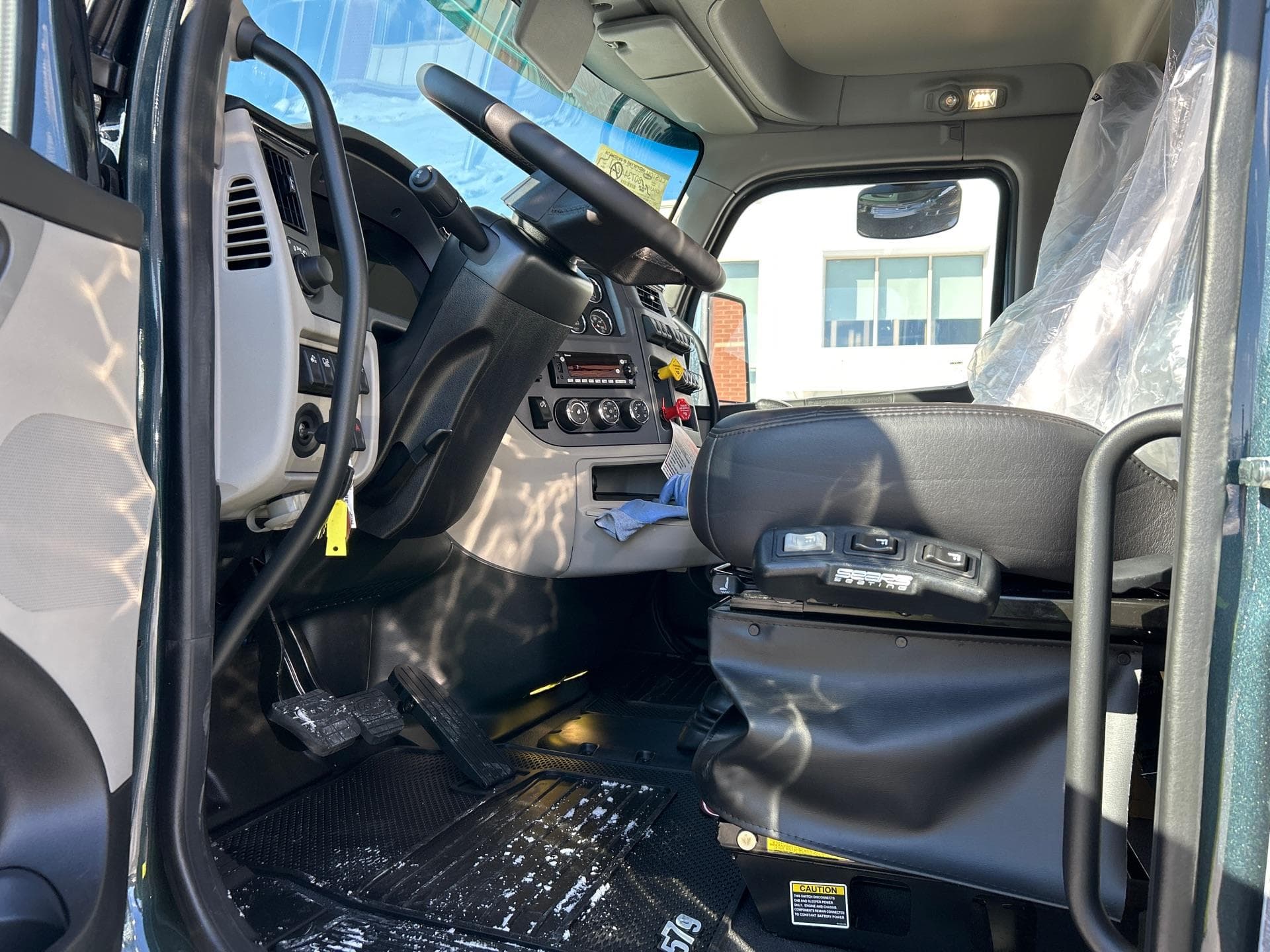 2026 Peterbilt 579 — photo 9