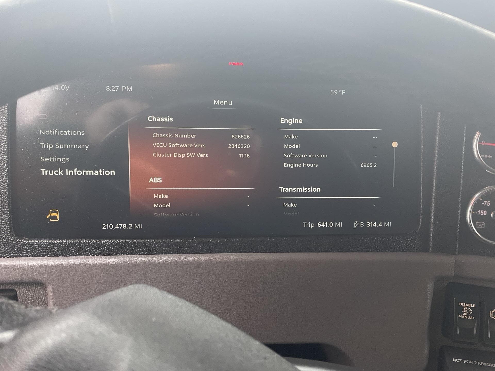 2023 Peterbilt 389 — photo 12