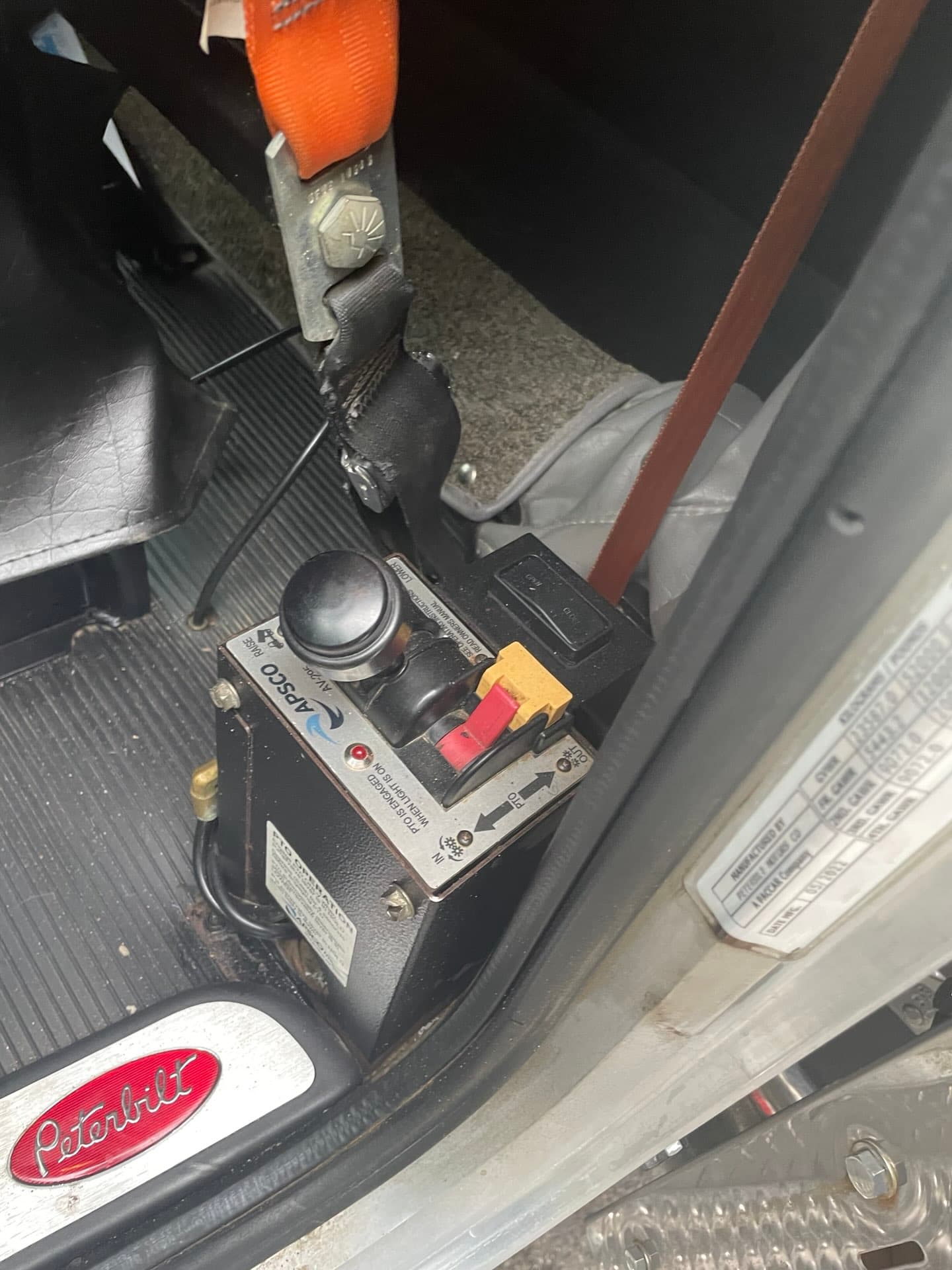 2023 Peterbilt 389 — photo 17