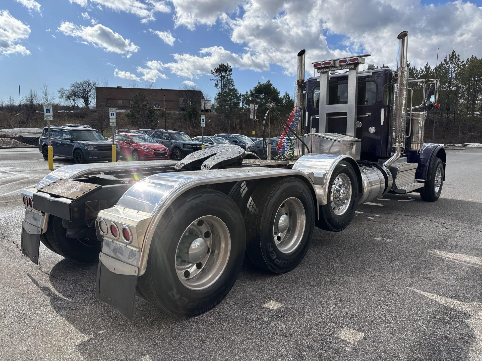 2020 Peterbilt 389 — photo 6