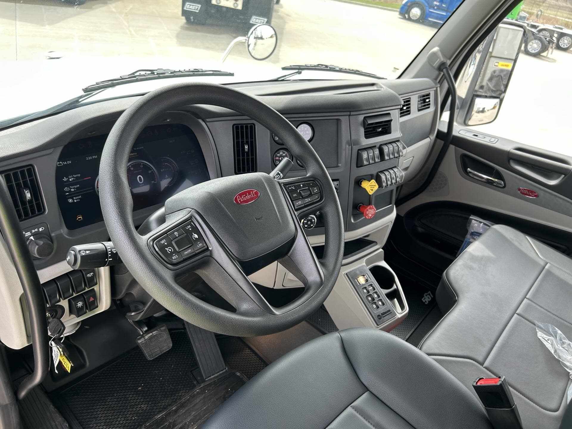 2024 Peterbilt 567 — photo 10