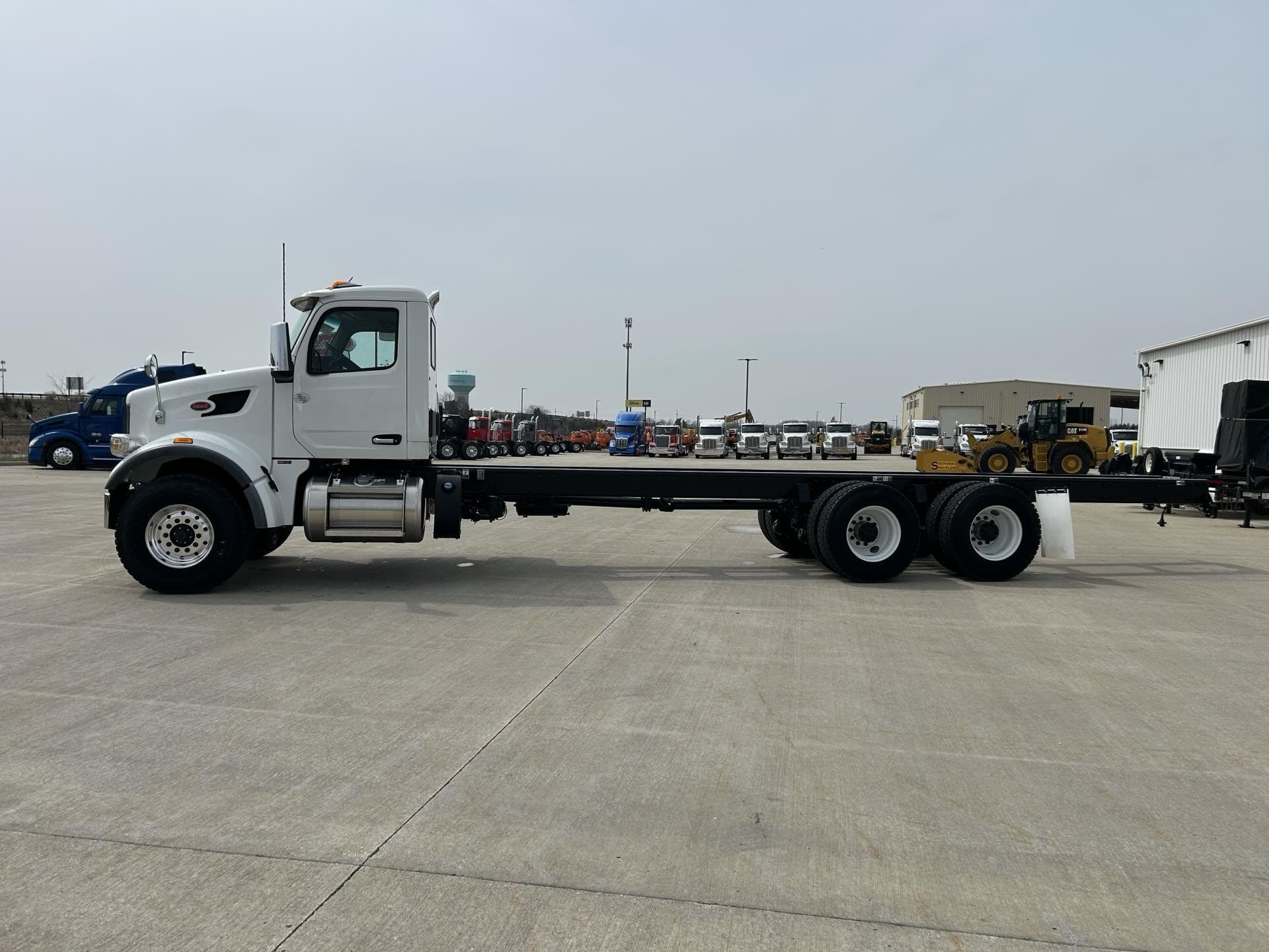 2024 Peterbilt 567 — photo 4