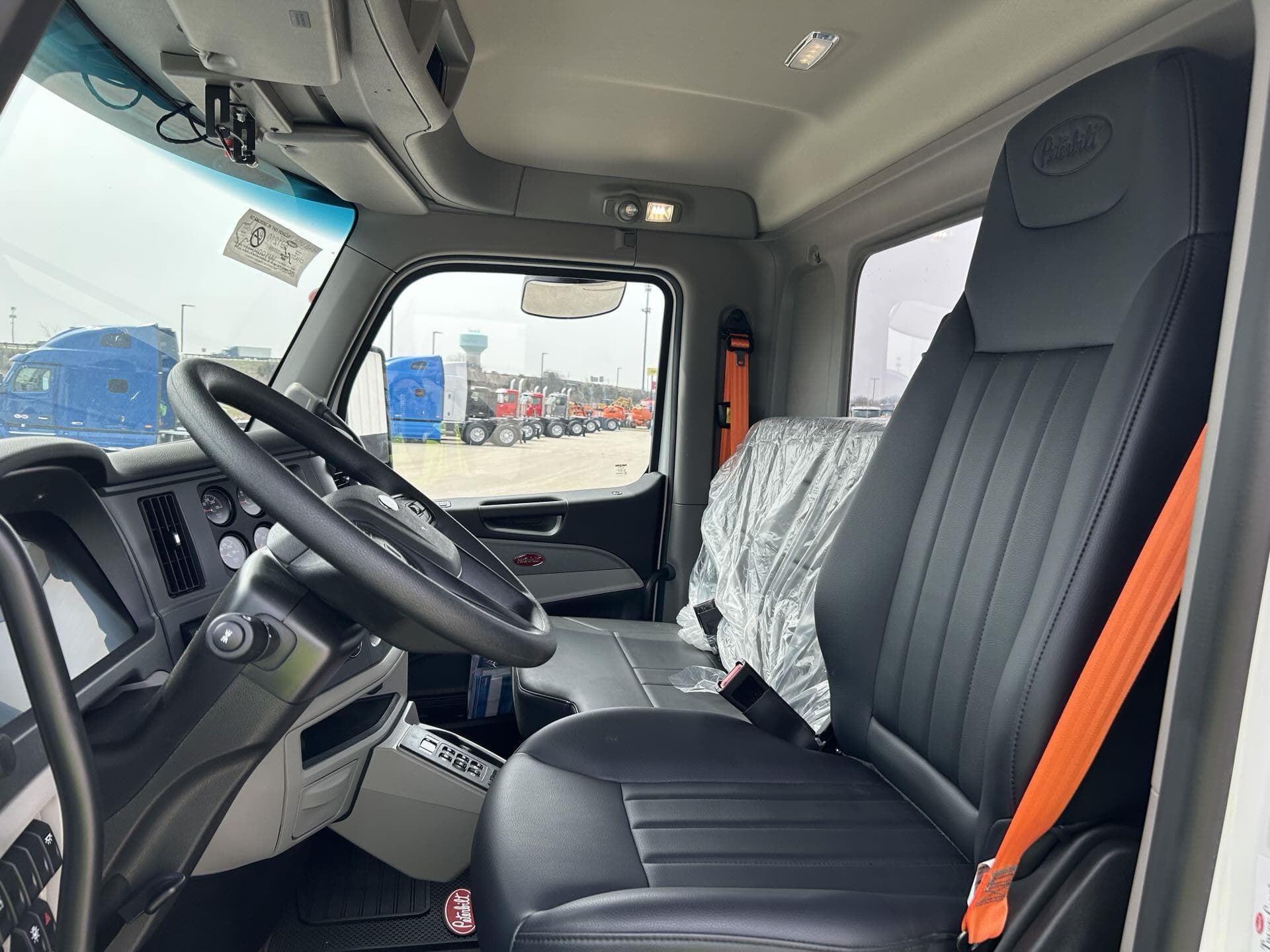 2024 Peterbilt 567 — photo 9