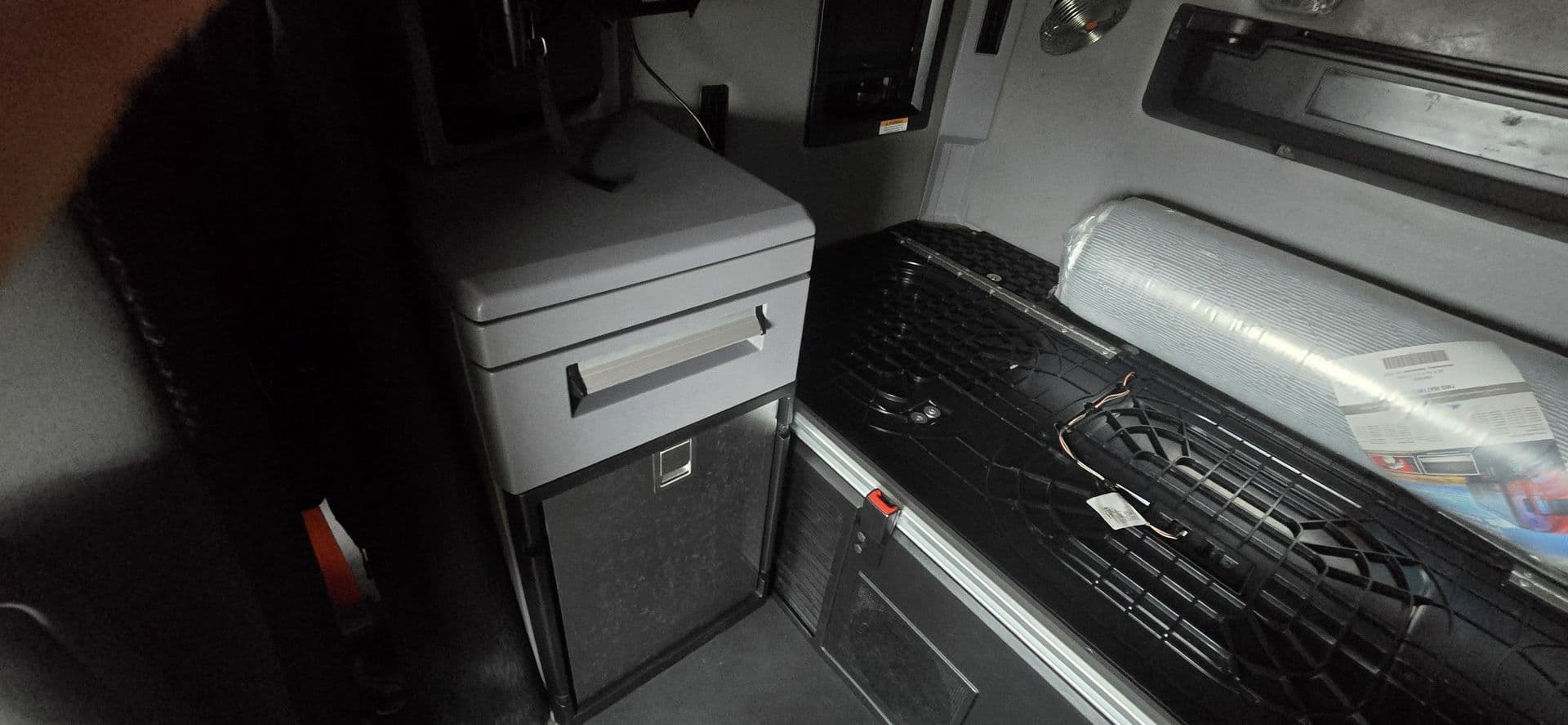 2023 Mack Anthem — photo 28