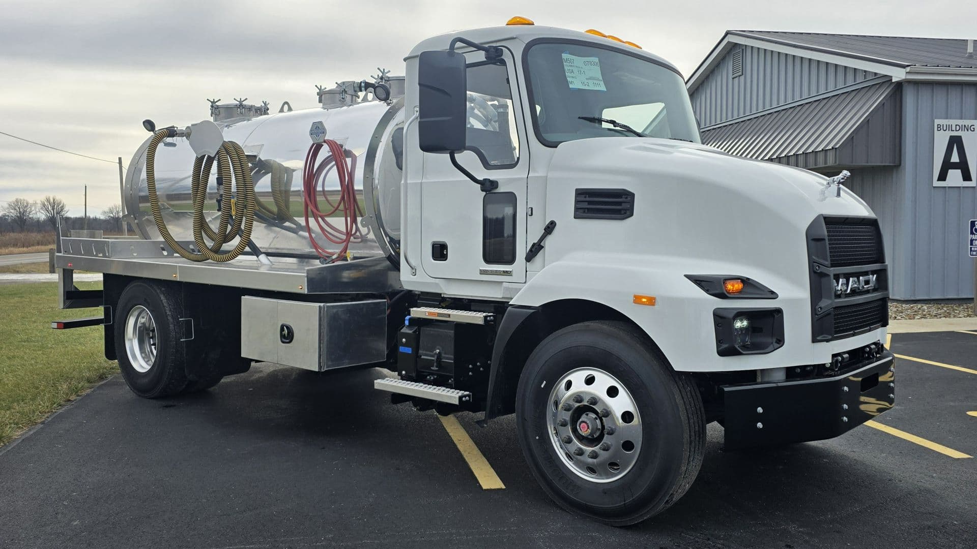 2026 Mack — photo 2