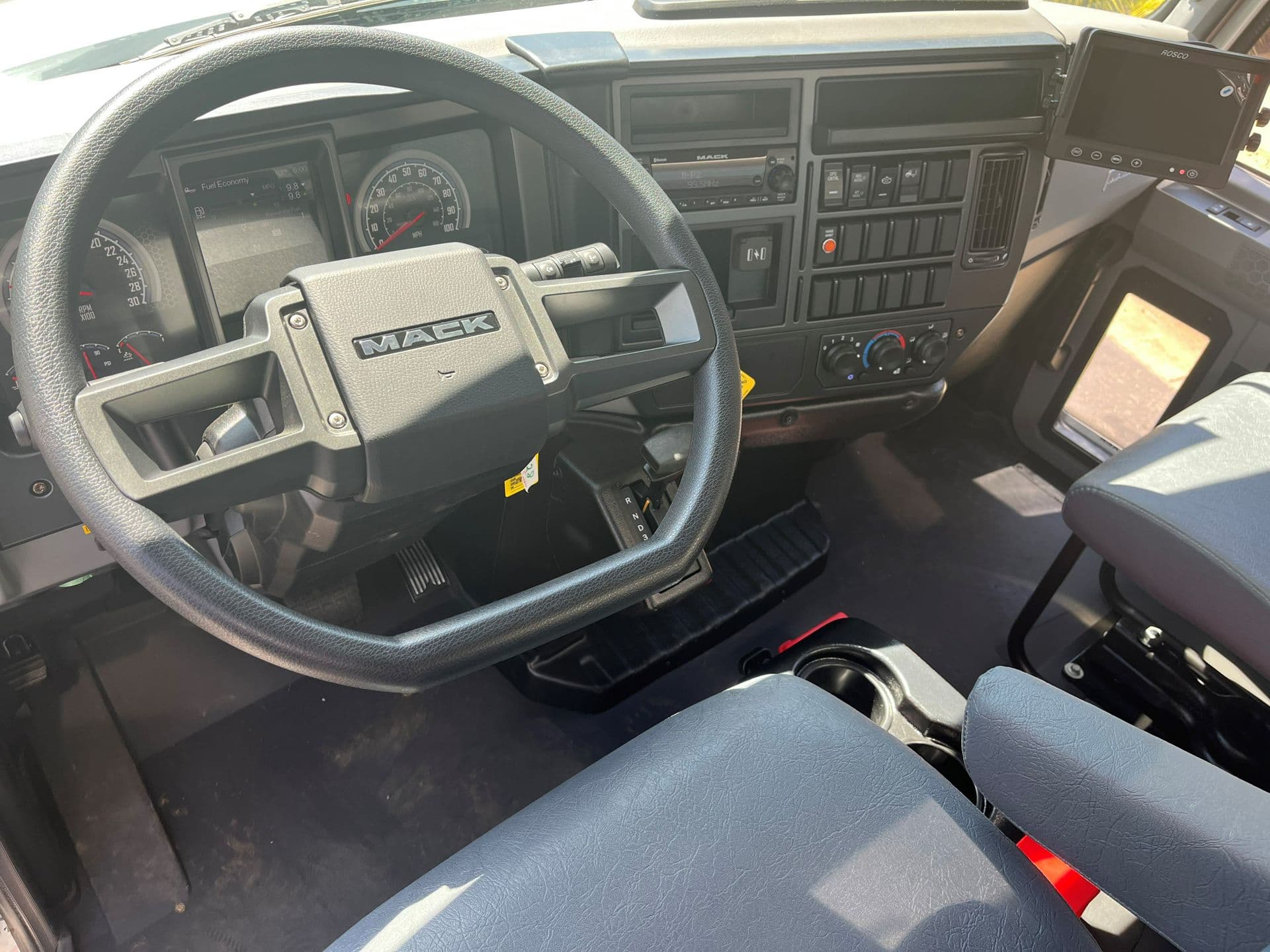 2025 Mack MD — photo 2