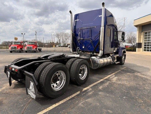 2024 Mack Pinnacle — photo 5