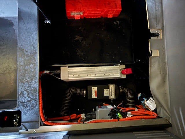 2020 Mack Anthem — photo 11