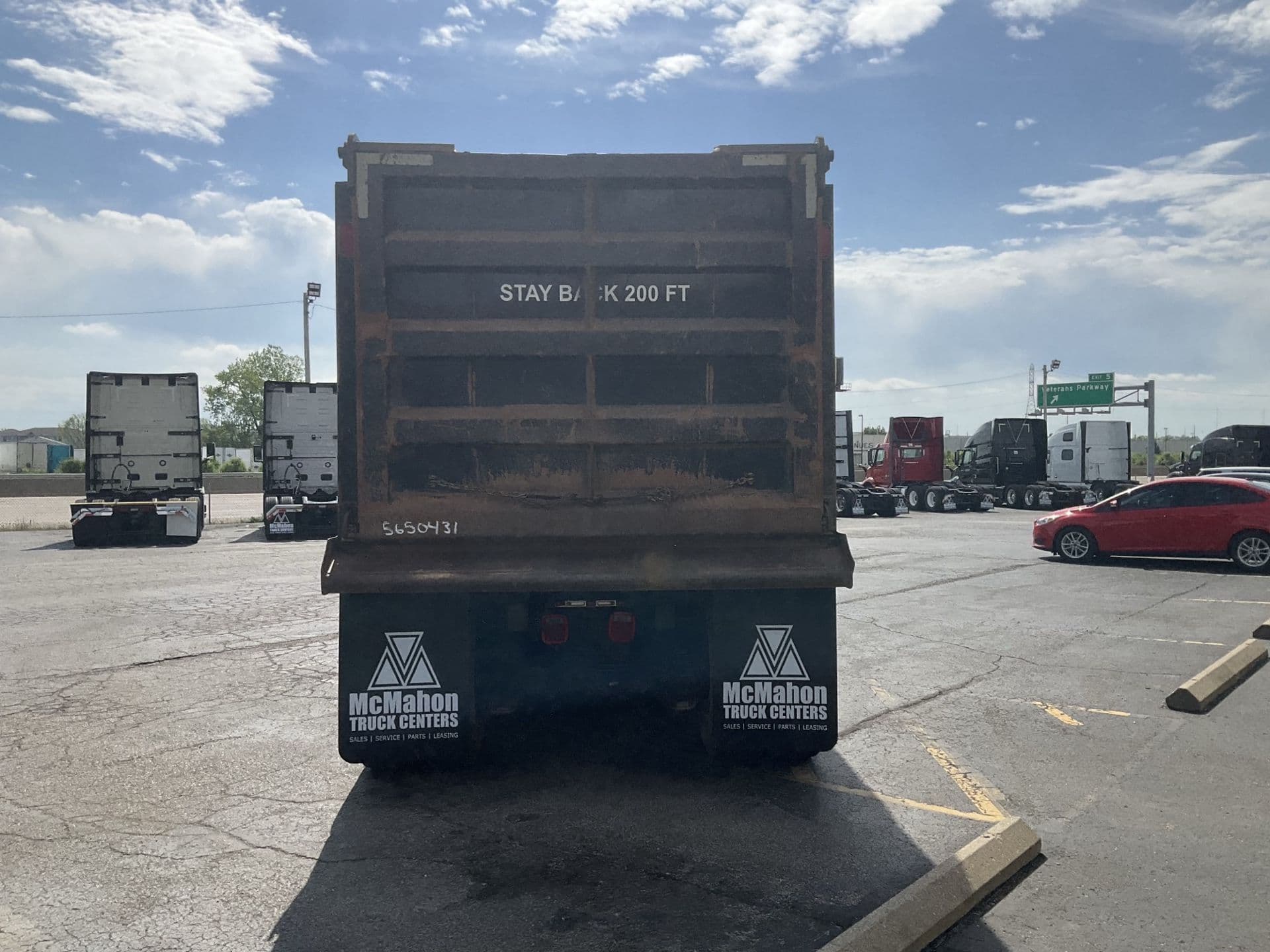 2020 Mack Granite — photo 6