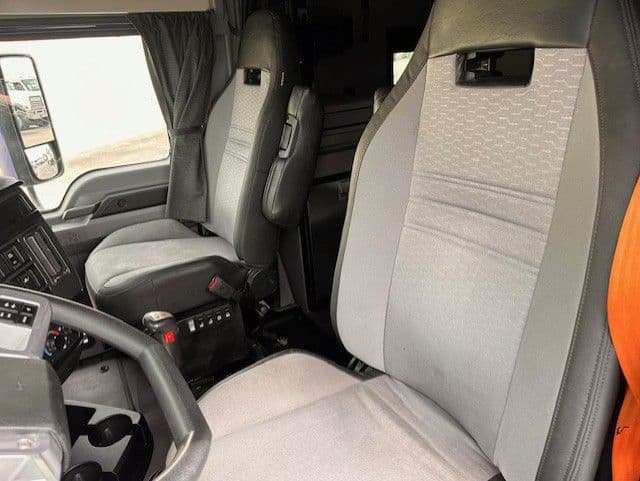 2024 Mack Pinnacle — photo 11