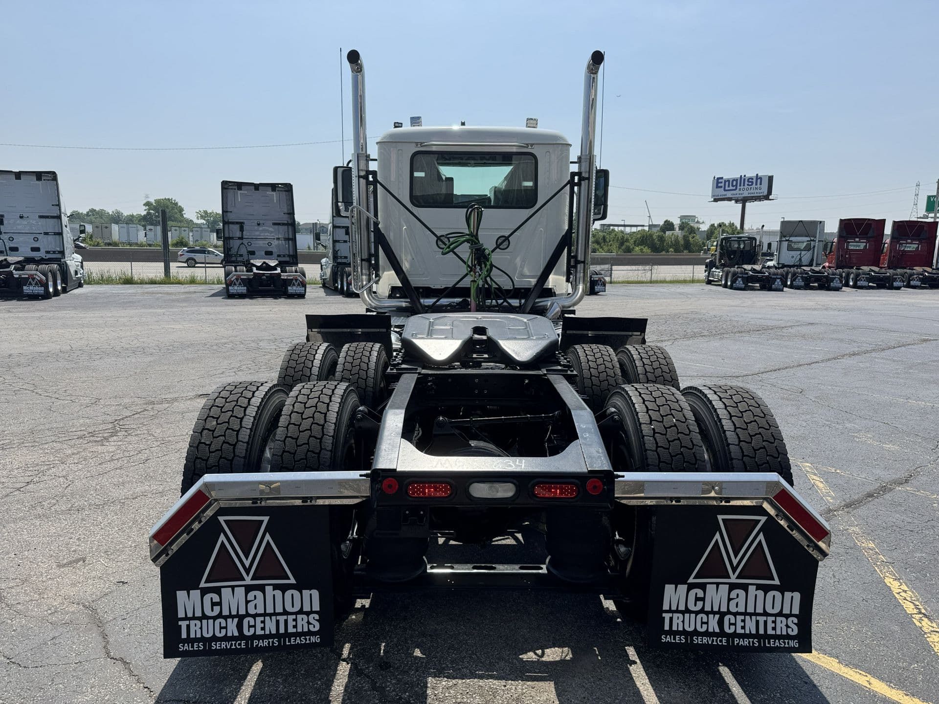 2026 Mack Anthem — photo 3