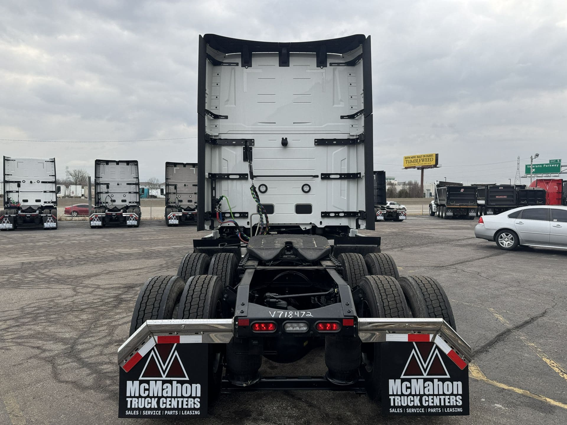 2027 Volvo VNL 860 — photo 3