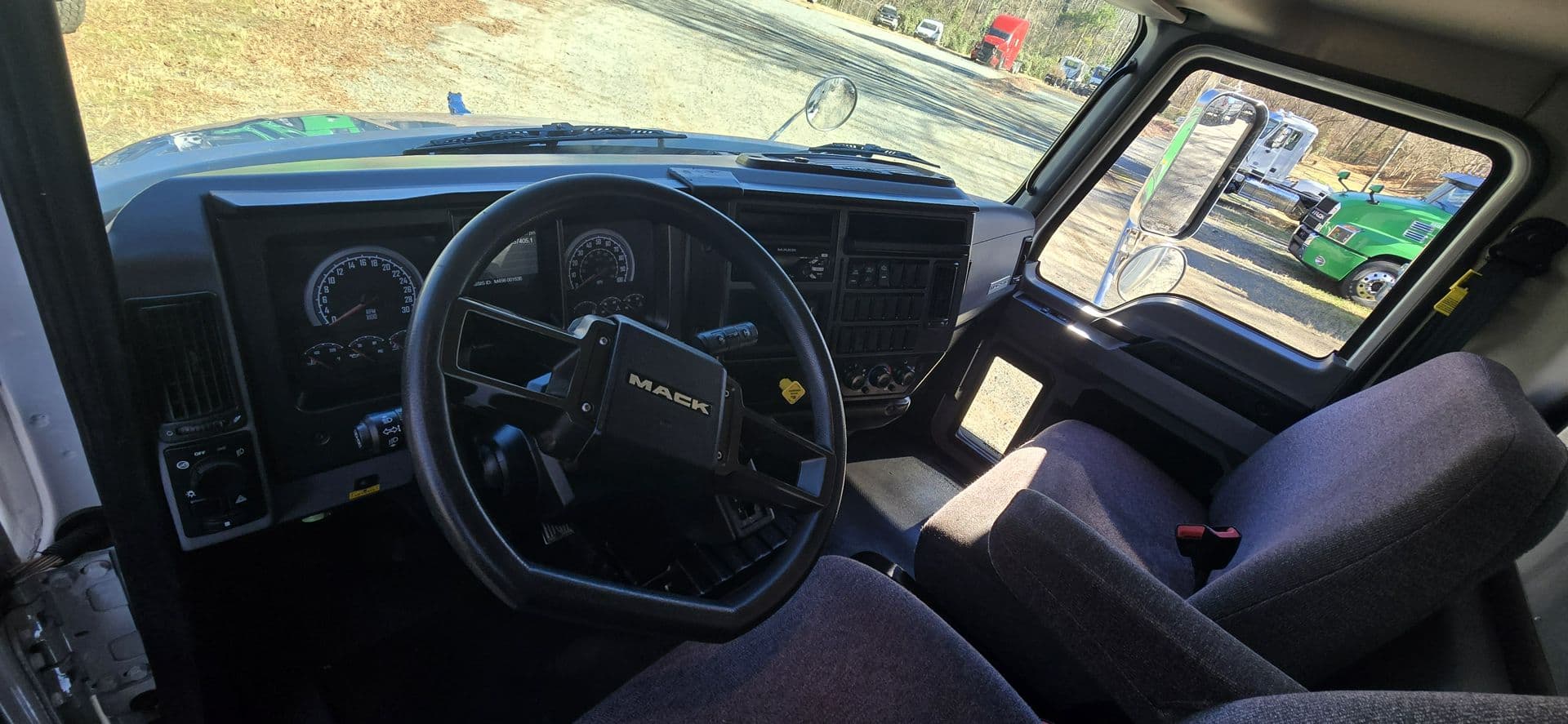 2021 Mack MD — photo 16