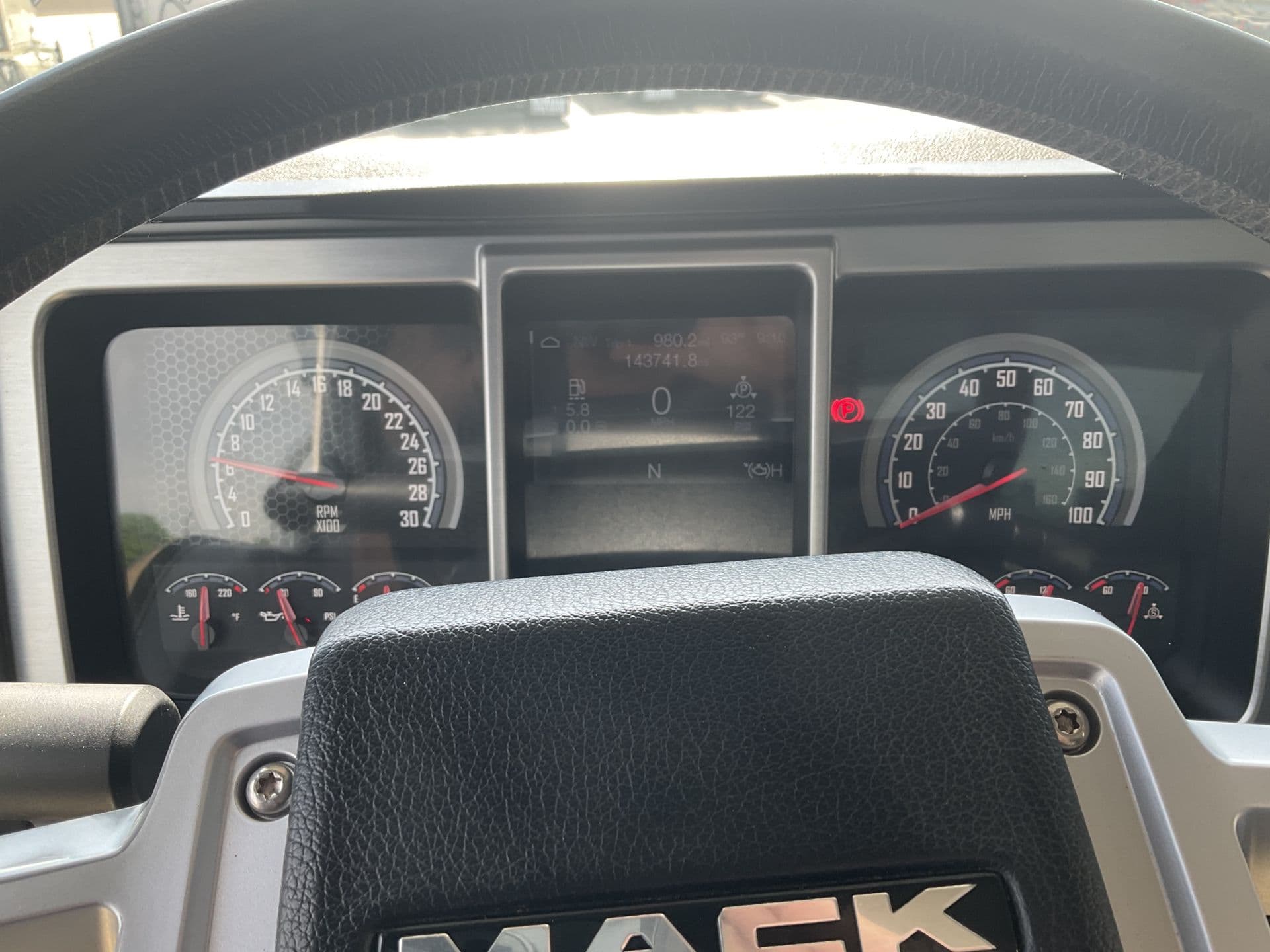 2020 Mack Granite — photo 14