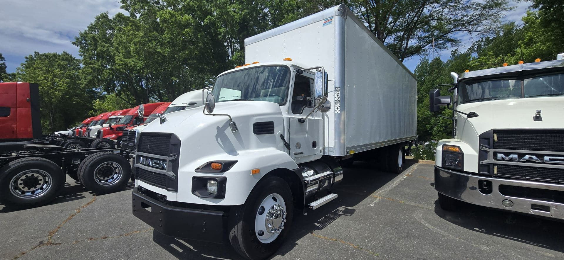 2022 Mack MD — photo 2