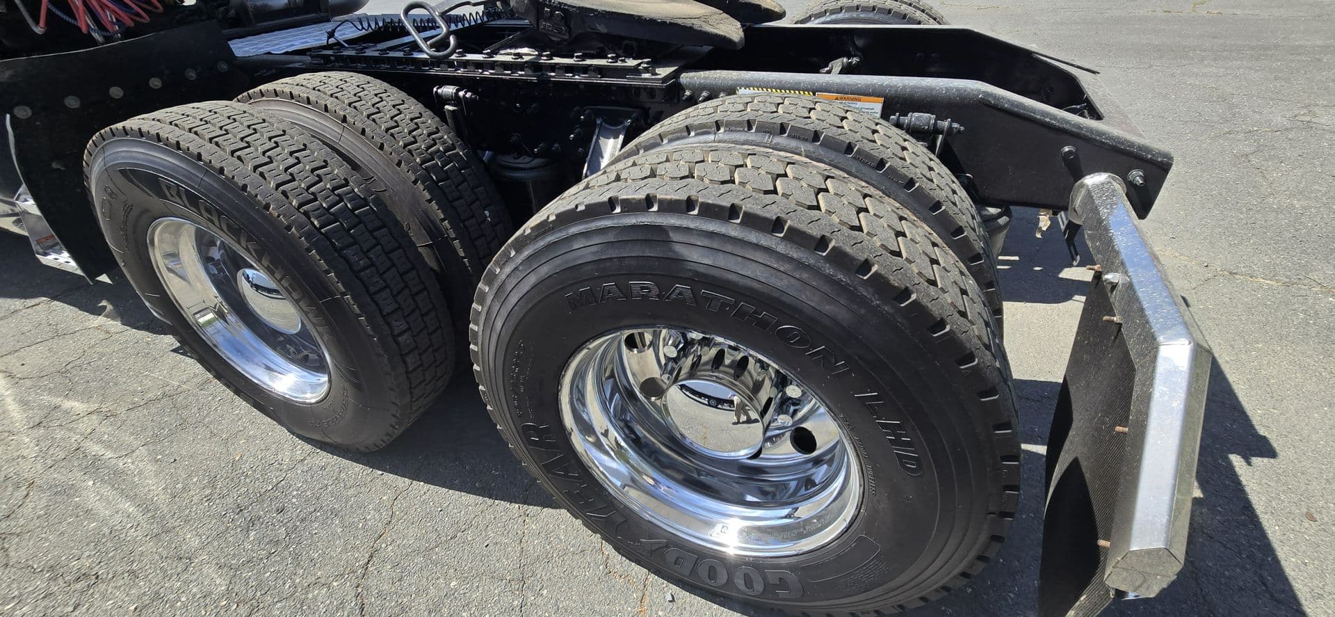 2020 Mack Anthem — photo 17