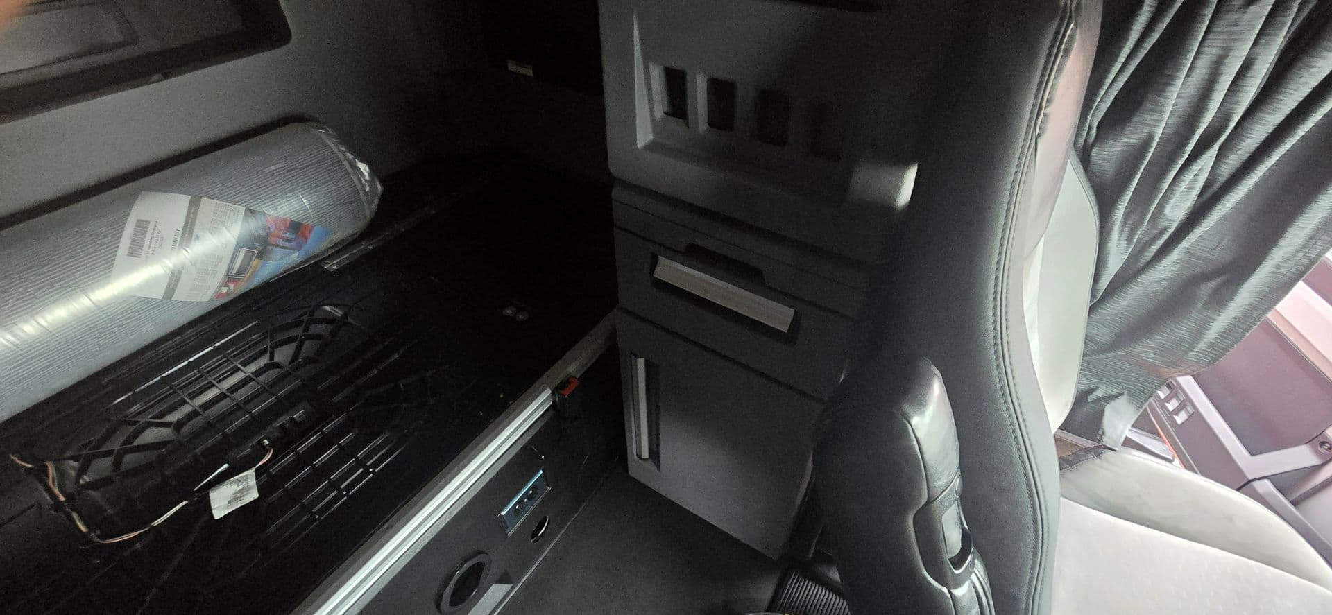 2023 Mack Anthem — photo 30