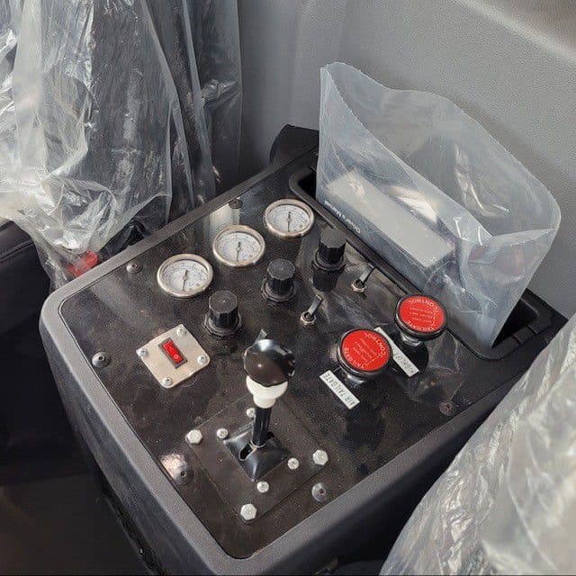 2026 Mack Granite — photo 7