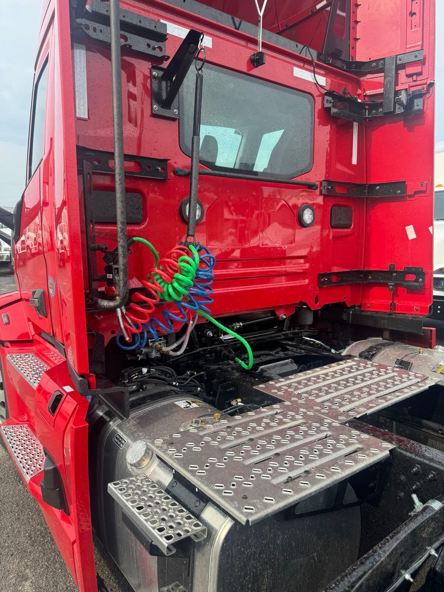 2026 Mack Pioneer — photo 8