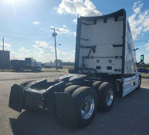 2026 Mack Pioneer — photo 4