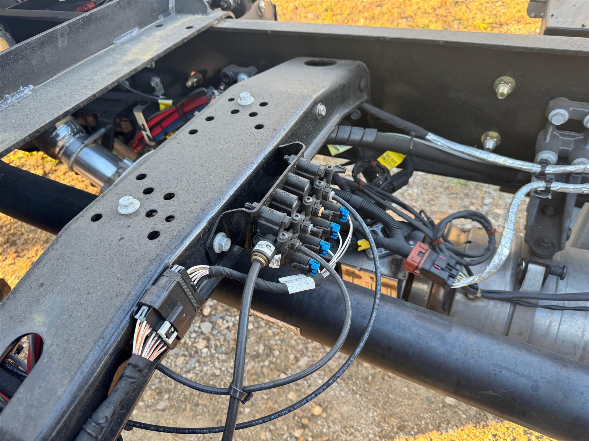 2025 Mack — photo 19