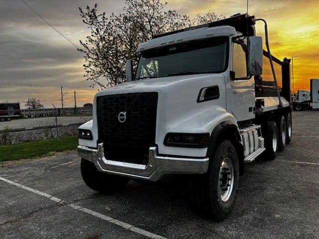 2022 Volvo VHD 300 — photo 3