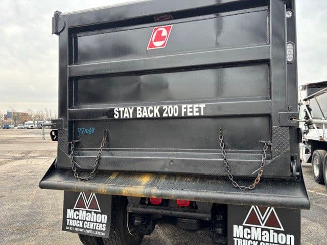 2022 Volvo VHD 300 — photo 17