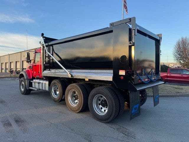 2026 Mack Granite — photo 3